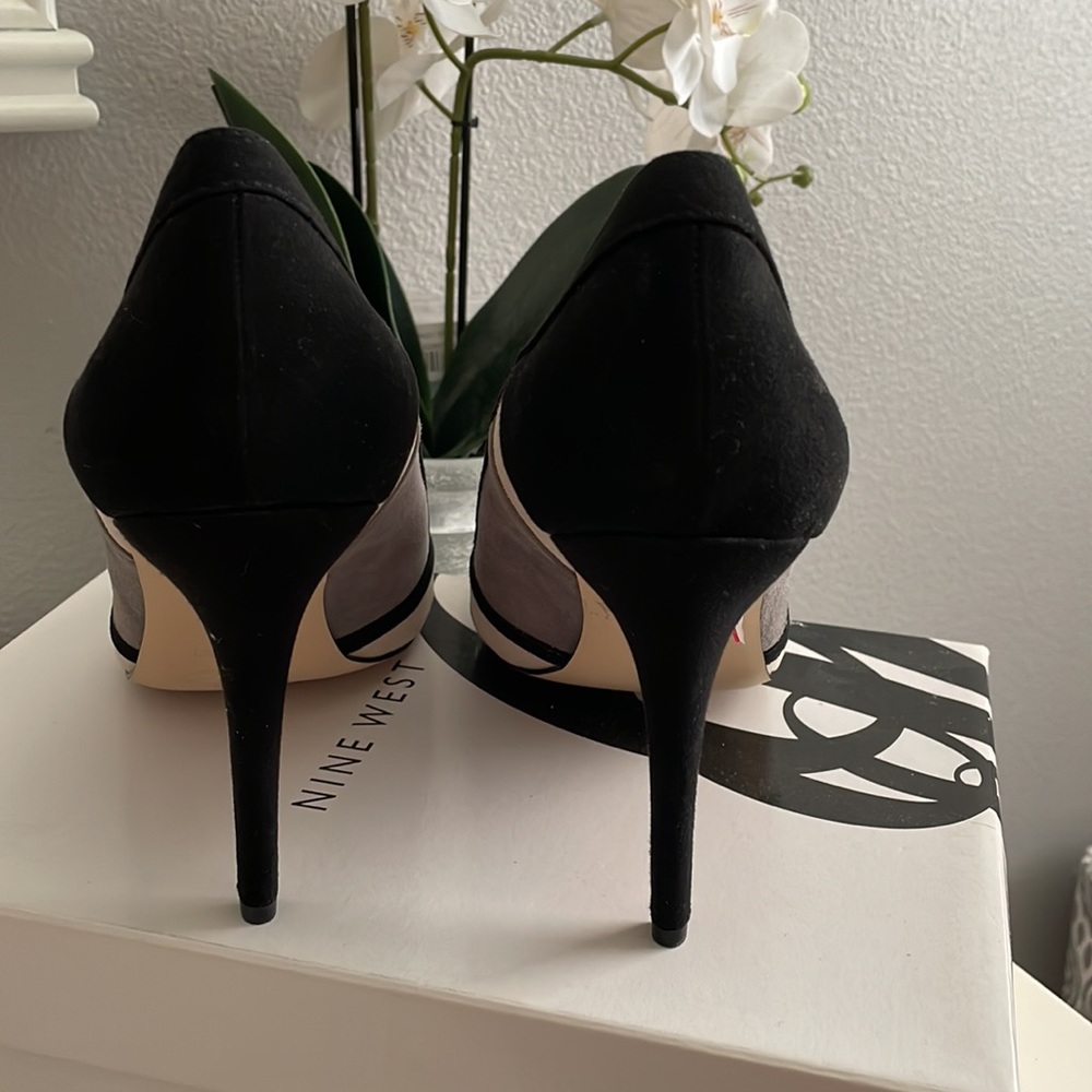 Pumps - Picture 4 of 6